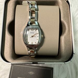 Fossil watch New with tag